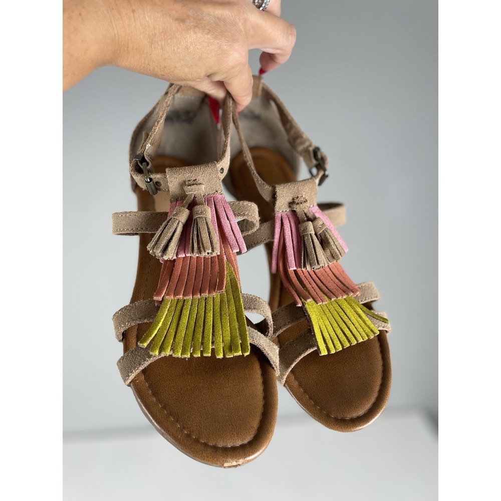 Minnetonka Womens Sz 8 Fringe Colorful Leather Sandals Moccasins Gladiator 71609